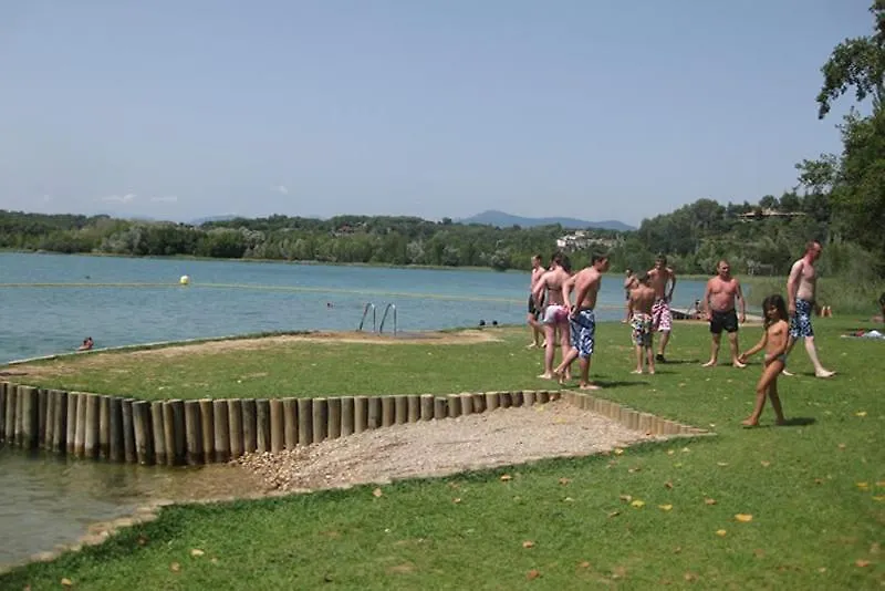 Camping Bungalow El Llac De Banyoles Porqueres