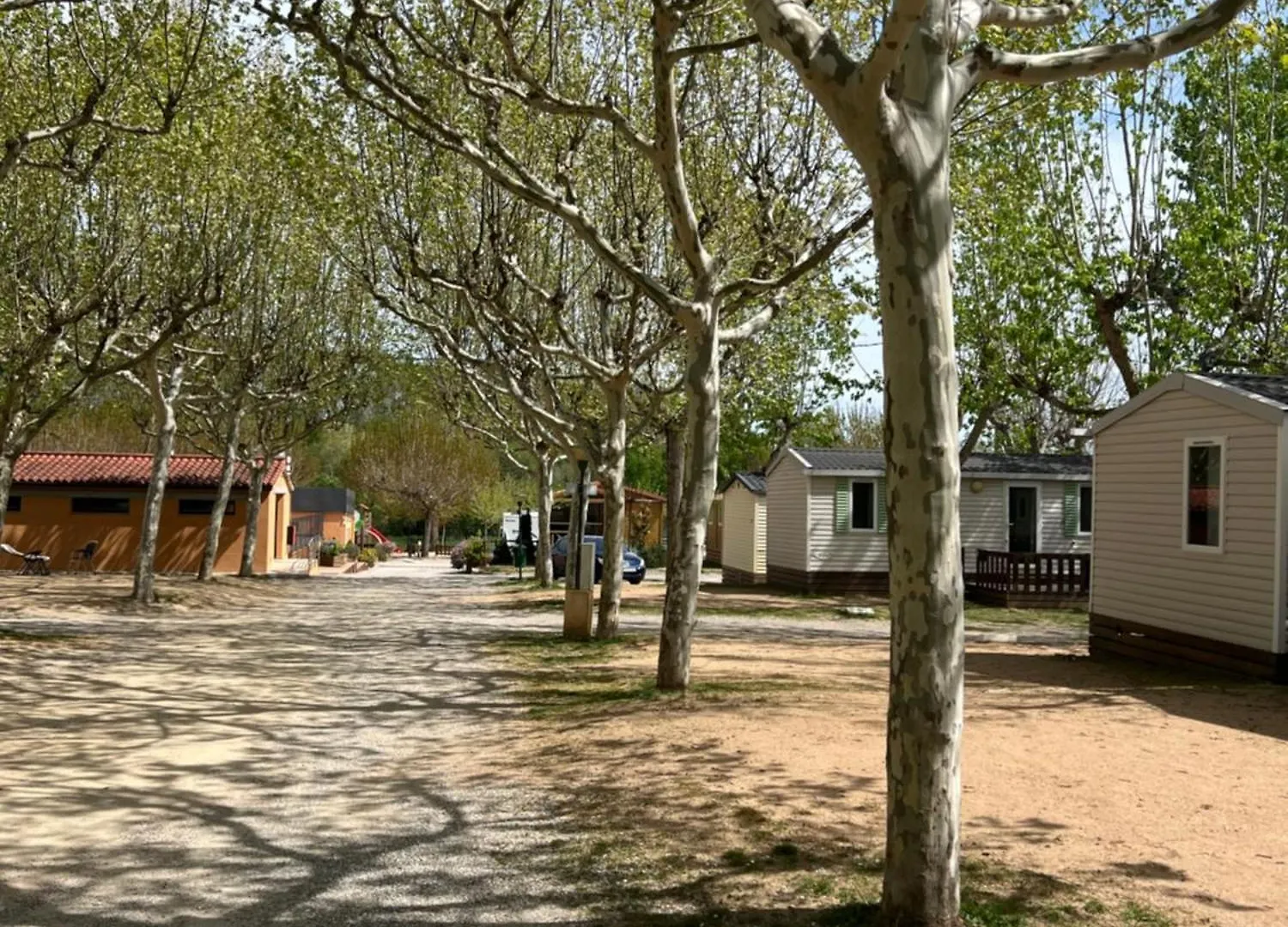 Camping Bungalow El Llac De Banyoles Porqueres