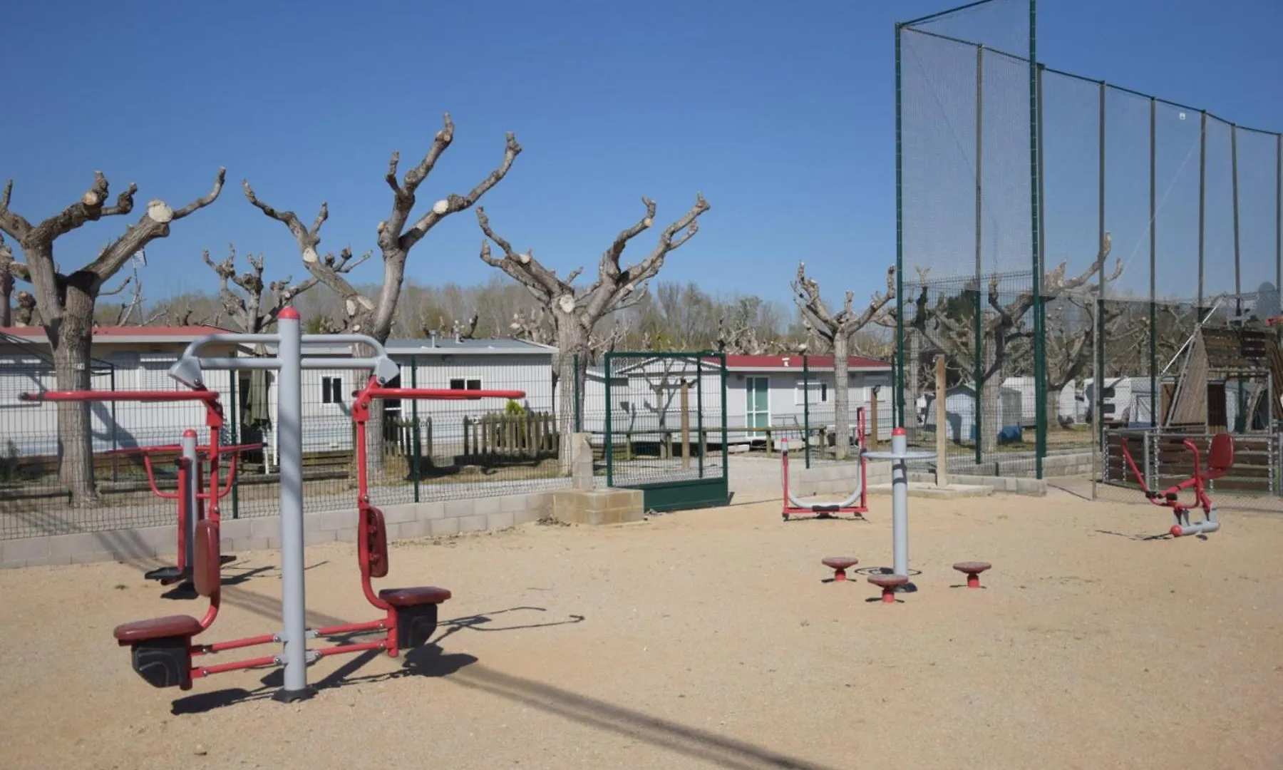 Camping Bungalow El Llac De Banyoles Porqueres