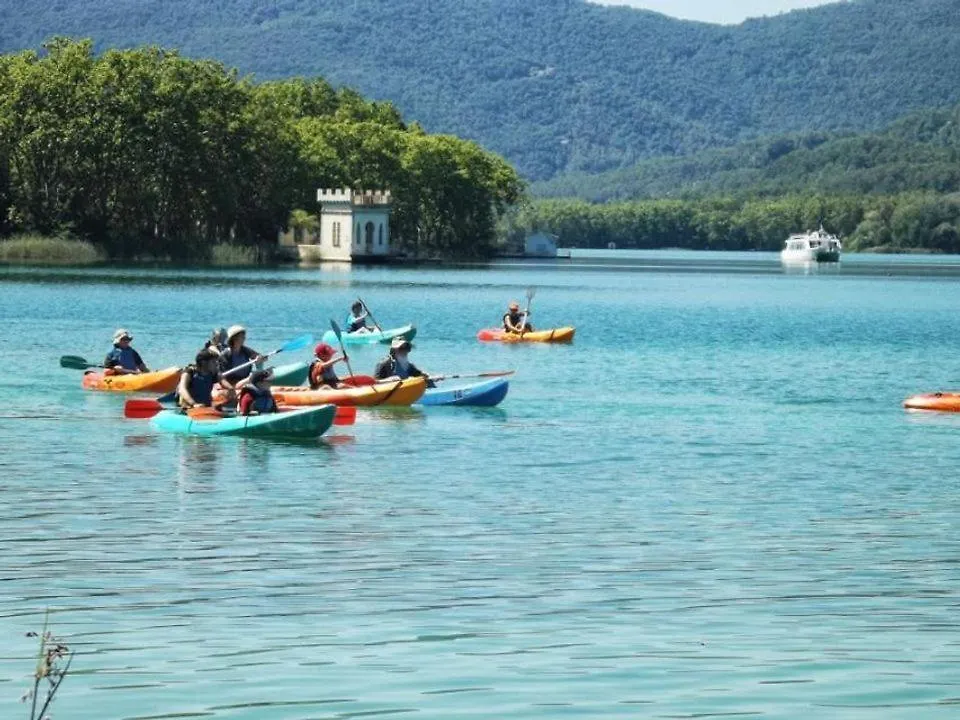 Camping Bungalow El Llac De Banyoles Porqueres España