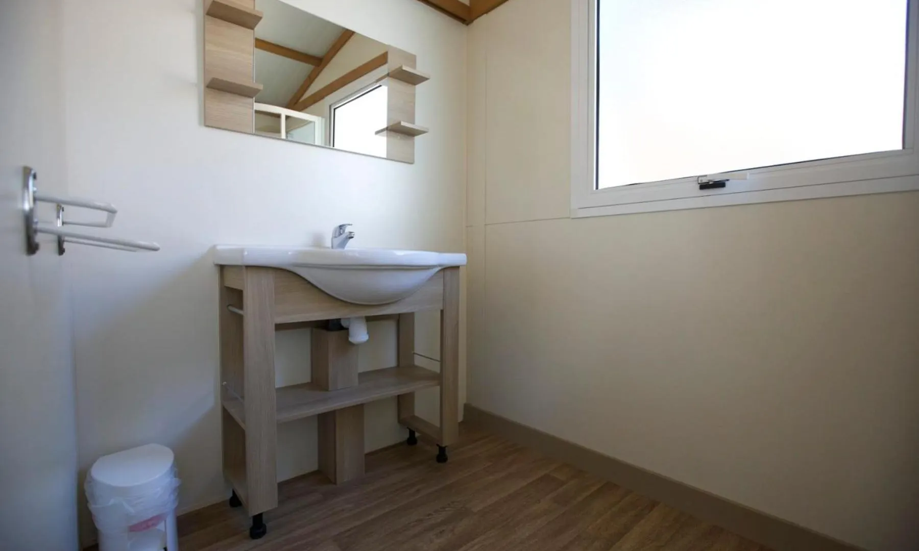 Camping Bungalow El Llac De Banyoles Porqueres